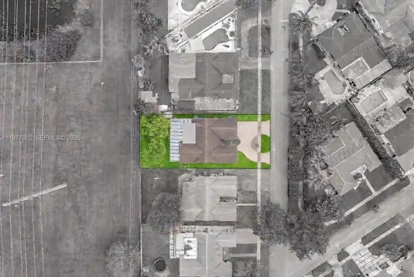 2030 NW 91st Ter, Pembroke Pines, FL 33024