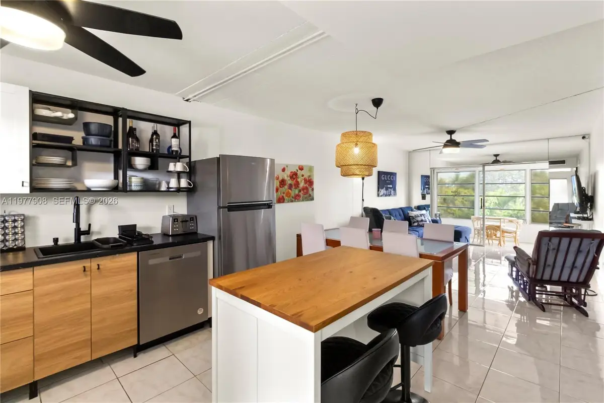 2901 NW 46th Ave #307, Lauderdale Lakes, FL 33313 - #1