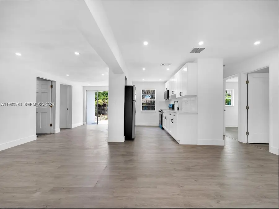 3050 NE 13th Ave, Pompano Beach, FL 33064 - #2