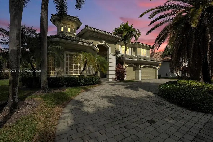 10221 Blue Palm St, Plantation, FL 33324 - #2