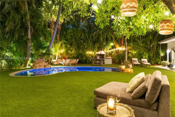 330 Gulf Rd, Key Biscayne, FL 33149