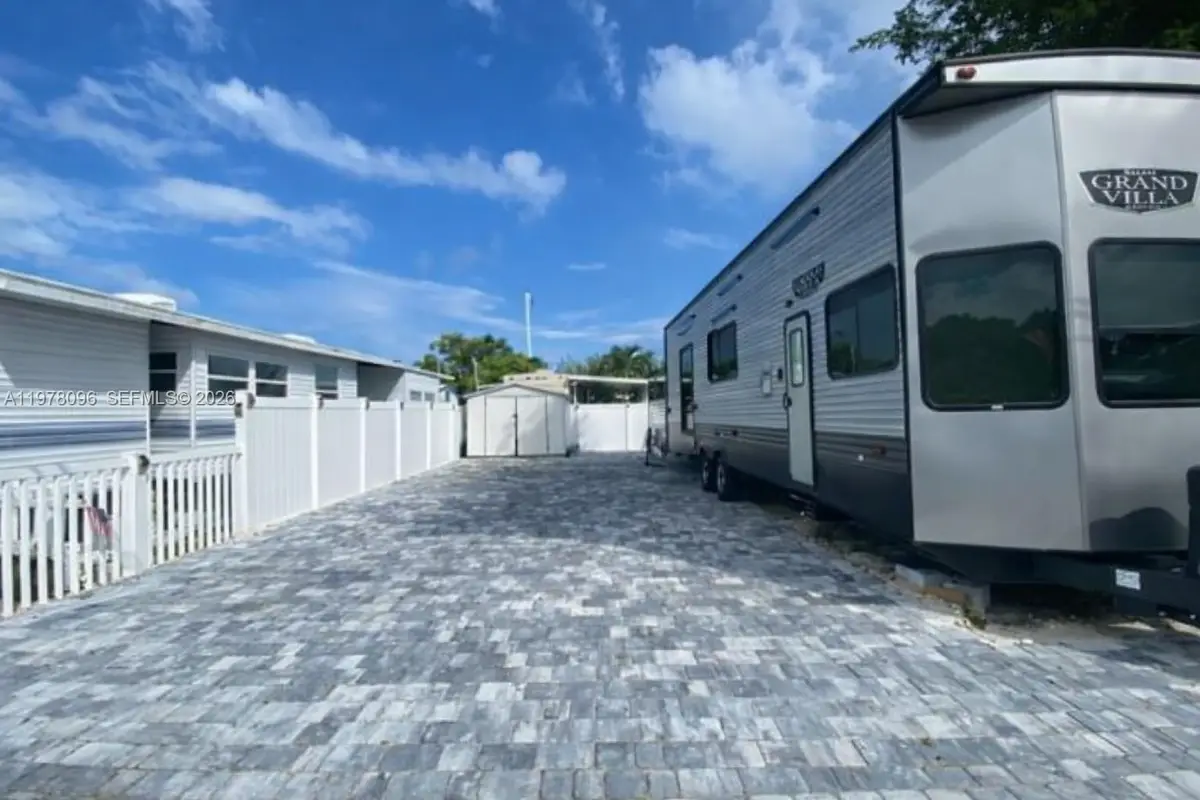 325 Calusa St, Key Largo, FL 33037 - #1