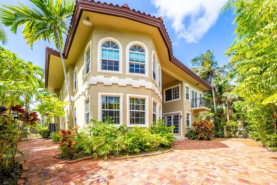 4501 N Bay Rd, Miami Beach, FL 33140 - #3