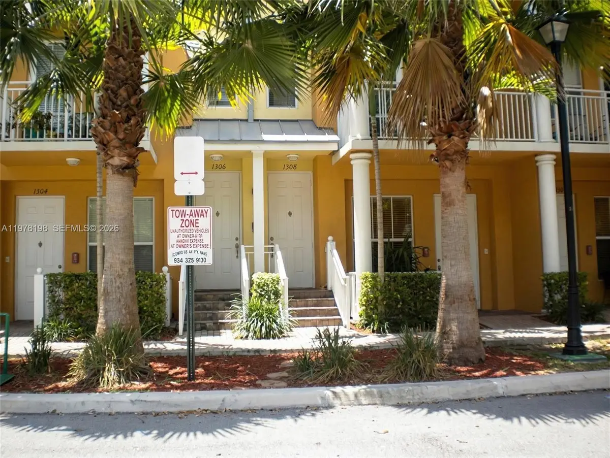 1308 SW 3rd Ct, Fort Lauderdale, FL 33312 - #1