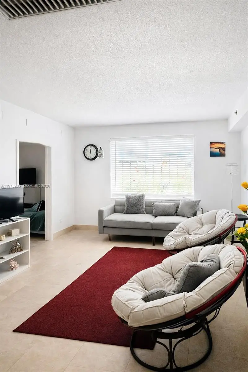 1300 Pennsylvania Ave #109, Miami Beach, FL 33139 - #3