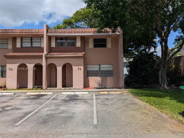 29 Seville Cir #4-49, Davie, FL 33324