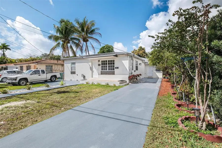 2862 SW 38th Ct, Miami, FL 33134 - #2
