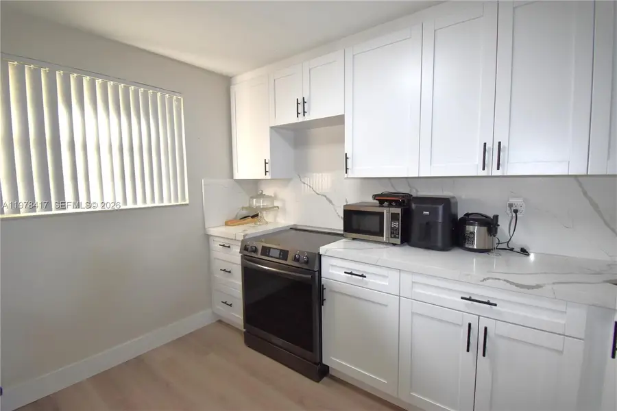 7500 NW 17th St #102, Plantation, FL 33313 - #3