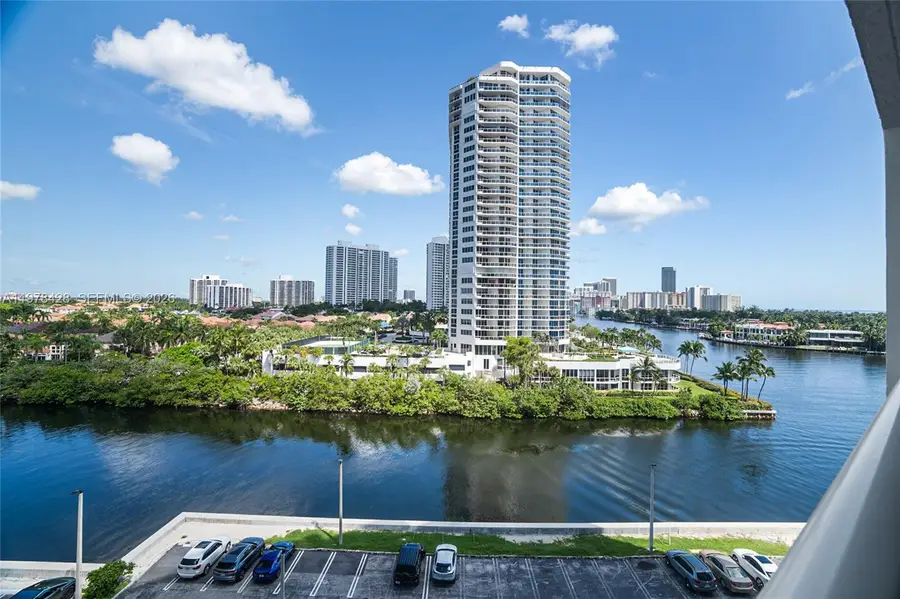 20515 E Country Club Dr #849, Aventura, FL 33180 - #3