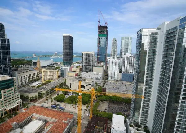 225 N Miami Ave #3707, Miami, FL 33128