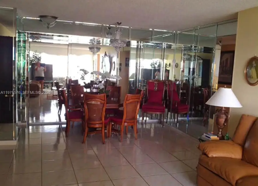 230 N 174th St #1120, Sunny Isles Beach, FL 33160 - #2