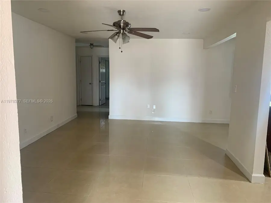 7507 NW 41st St, Coral Springs, FL 33065 - #3