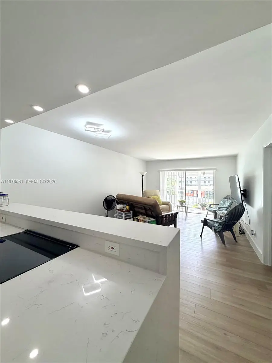 1101 Hillcrest Ct #206, Hollywood, FL 33021 - #1