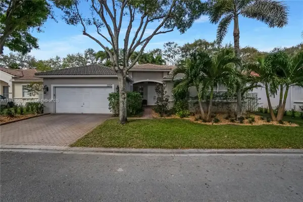 5297 SW 34th Way, Hollywood, FL 33312