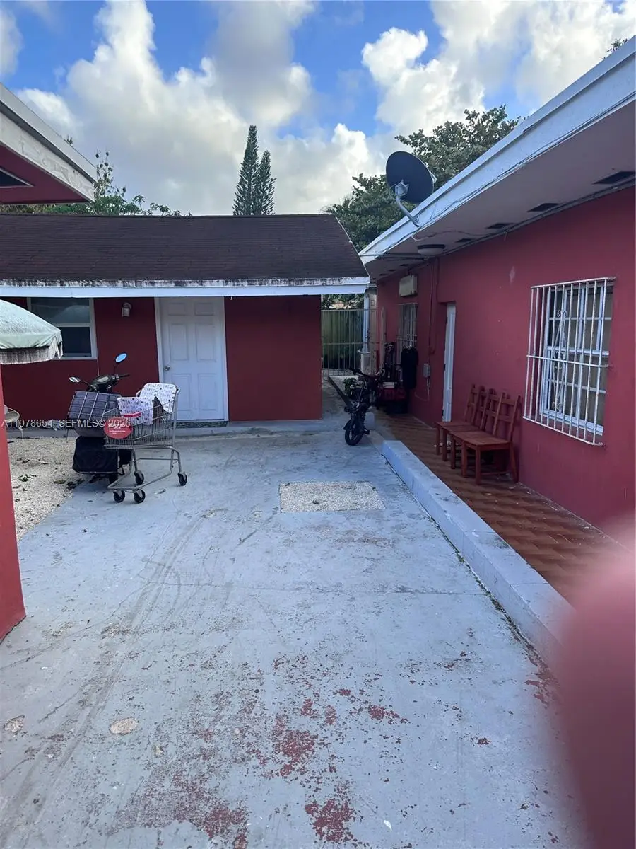 324 NW 47th St, Miami, FL 33127 - #2