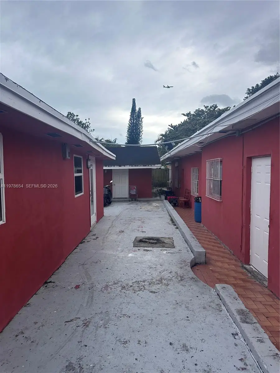 324 NW 47th St, Miami, FL 33127 - #3