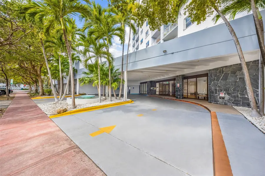 6900 Bay Dr #7E, Miami Beach, FL 33141 - #3