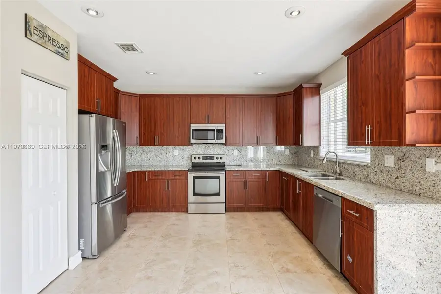 2142 NW 77th Ter, Pembroke Pines, FL 33024 - #2