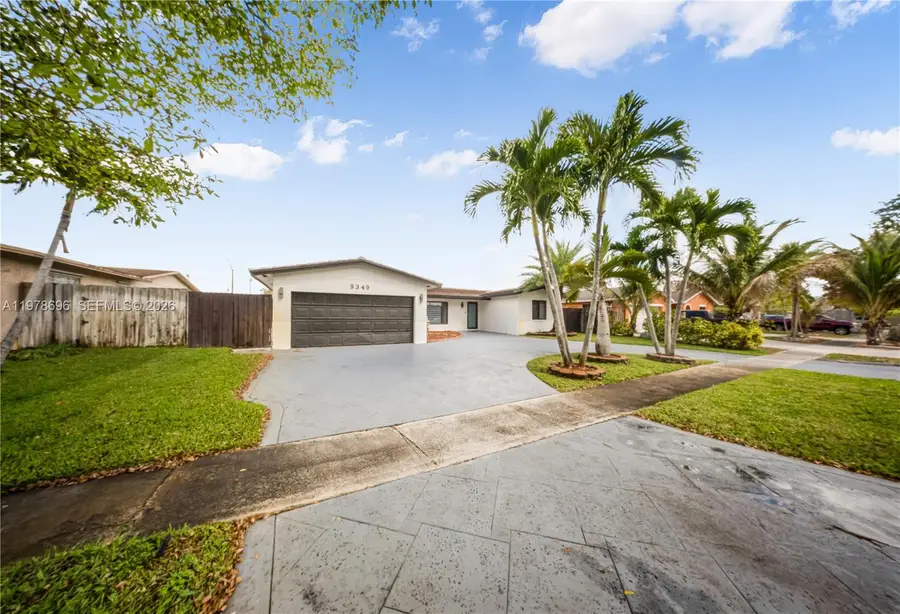 9349 NW 24th Pl, Pembroke Pines, FL 33024 - #2