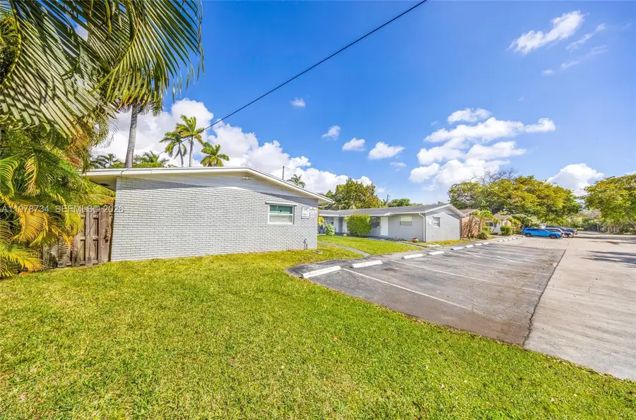 355 NW 32nd St, Oakland Park, FL 33309 - #3