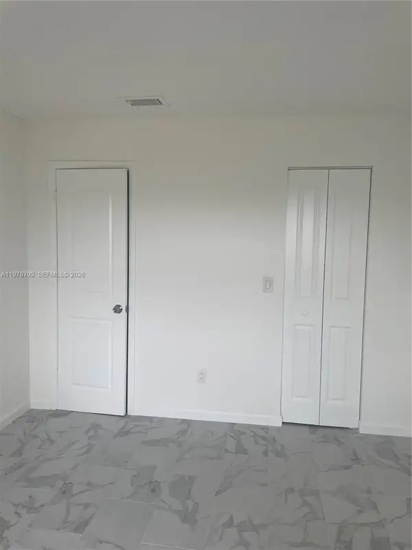 20725 NE 8th Ct #203-11, Miami, FL 33179