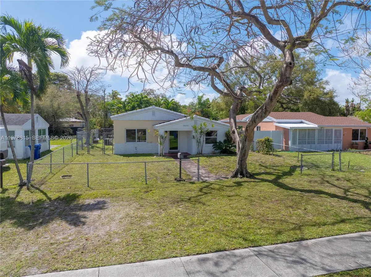 2048 NE 180th St, North Miami Beach, FL 33162 - #1