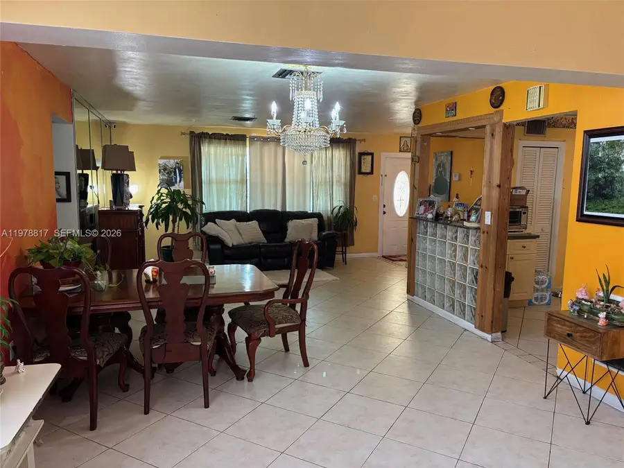 8471 NW 16th St, Pembroke Pines, FL 33024 - #3