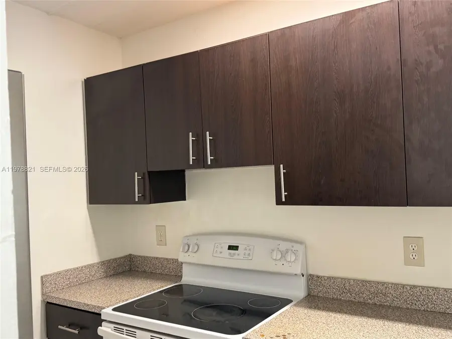 1001 Twin Lakes Dr. #29-D, Coral Springs, FL 33071 - #3