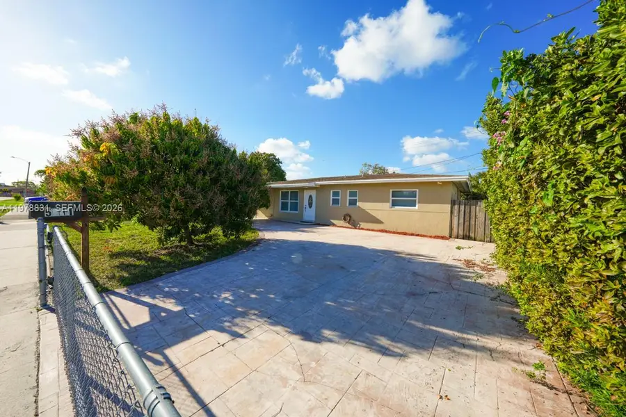 5511 NW 180th Ter, Miami Gardens, FL 33055 - #3