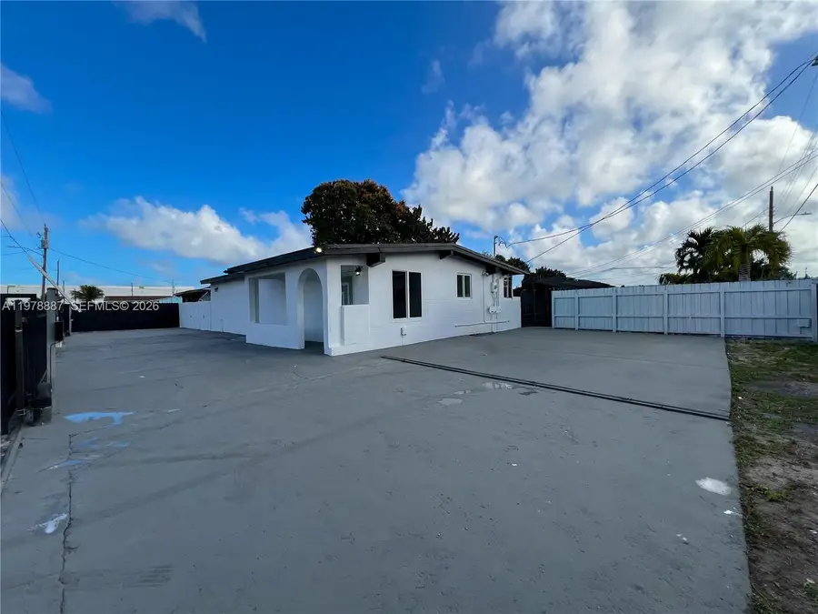 10090 W Fern St, Miami, FL 33157 - #3