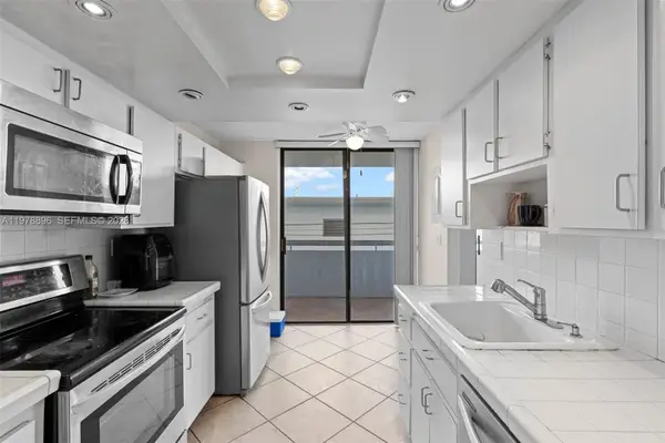 7300 Wayne Ave #217, Miami Beach, FL 33141