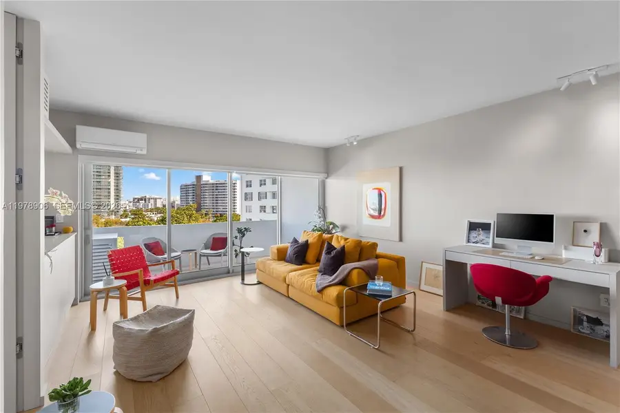 3 Island Ave #08L, Miami Beach, FL 33139 - #3