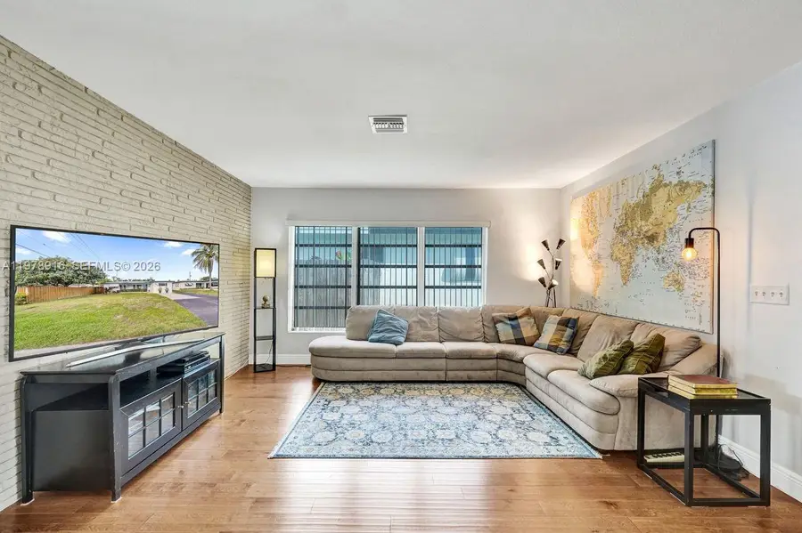 4621 NE 2nd Ave, Oakland Park, FL 33334 - #3