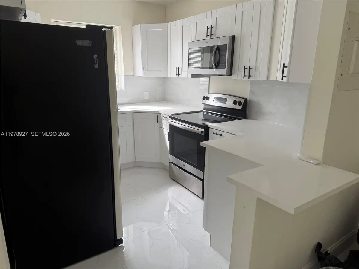 911 NW 45th St, Miami, FL 33127 - #1