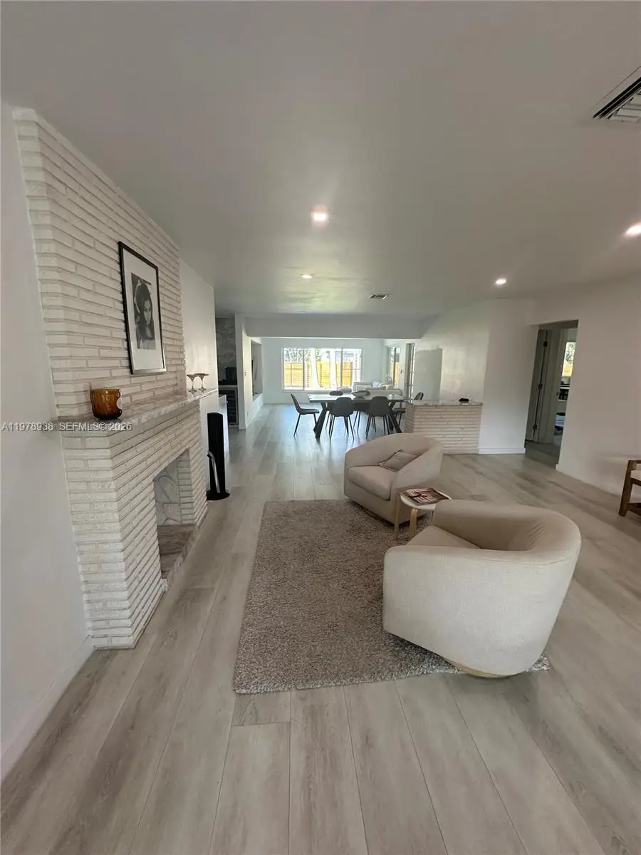 935 Lincoln St, Hollywood, FL 33019 - #3