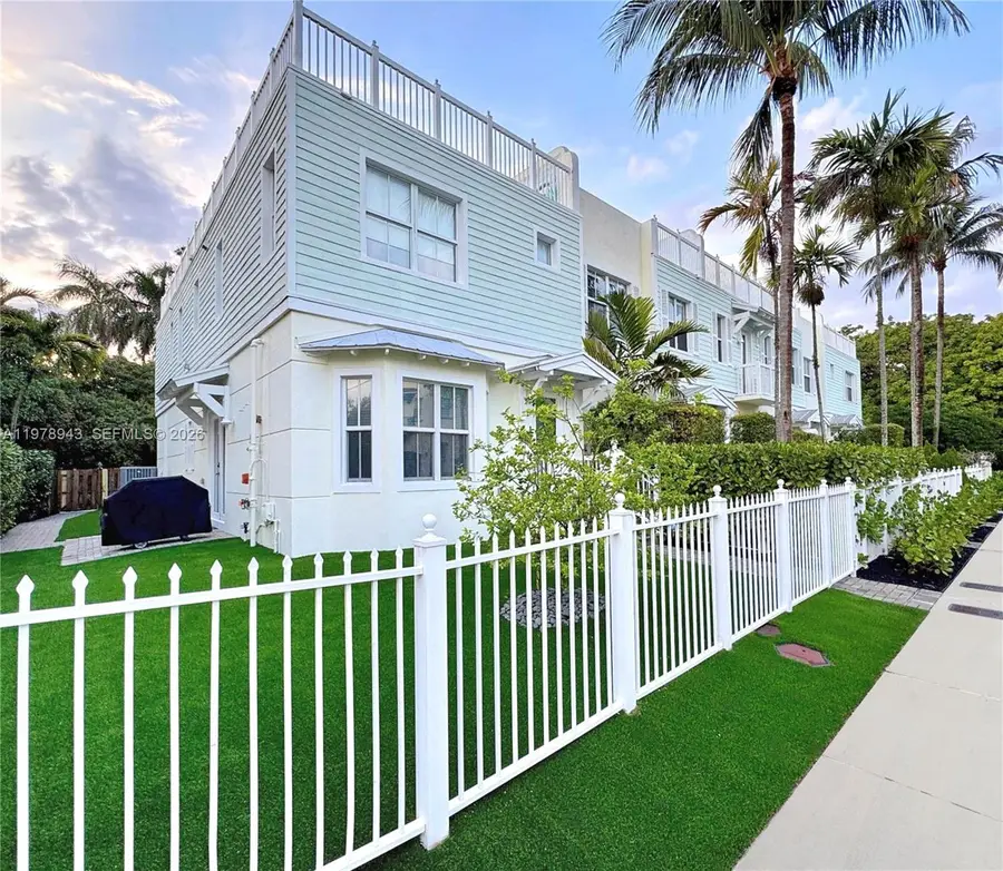 229 SW 9th Ave, Fort Lauderdale, FL 33312 - #2