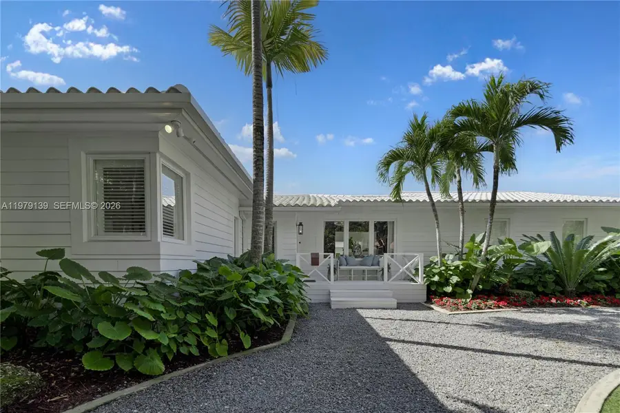 536 Jeronimo Dr, Coral Gables, FL 33146 - #2