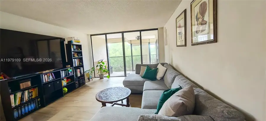 2802 N 46 Ave #520B, Hollywood, FL 33021 - #2