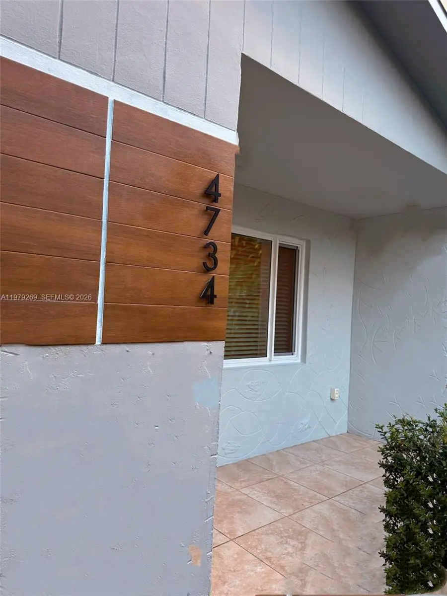 4734 SW 4th St, Miami, FL 33134 - #1