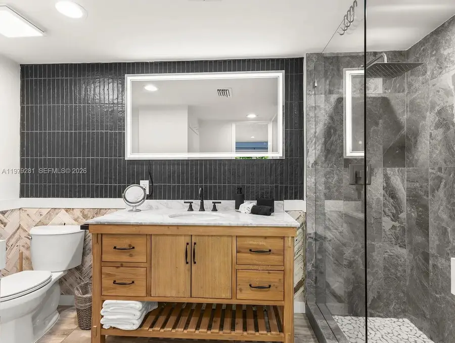 2211 NE 35th Ct, Lighthouse Point, FL 33064 - #3