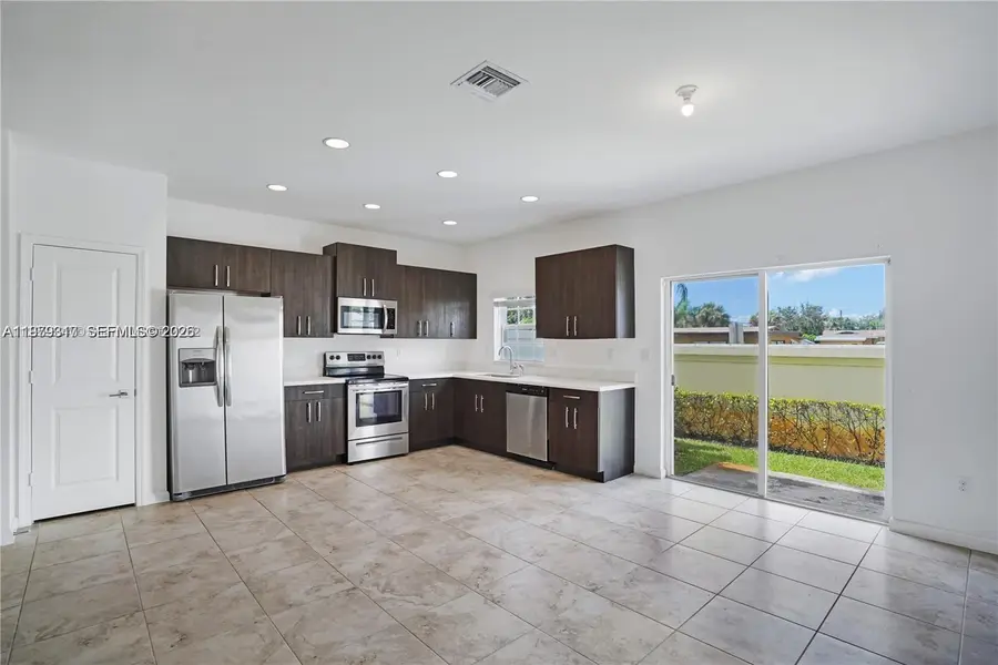 1121 NW 41st Ln, Lauderhill, FL 33313 - #3