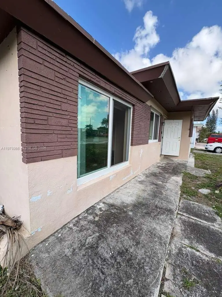 5631 Branch St, Hollywood, FL 33021 - #2