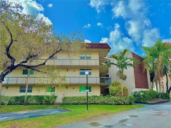 7450 NW 17th St #306, Plantation, FL 33313
