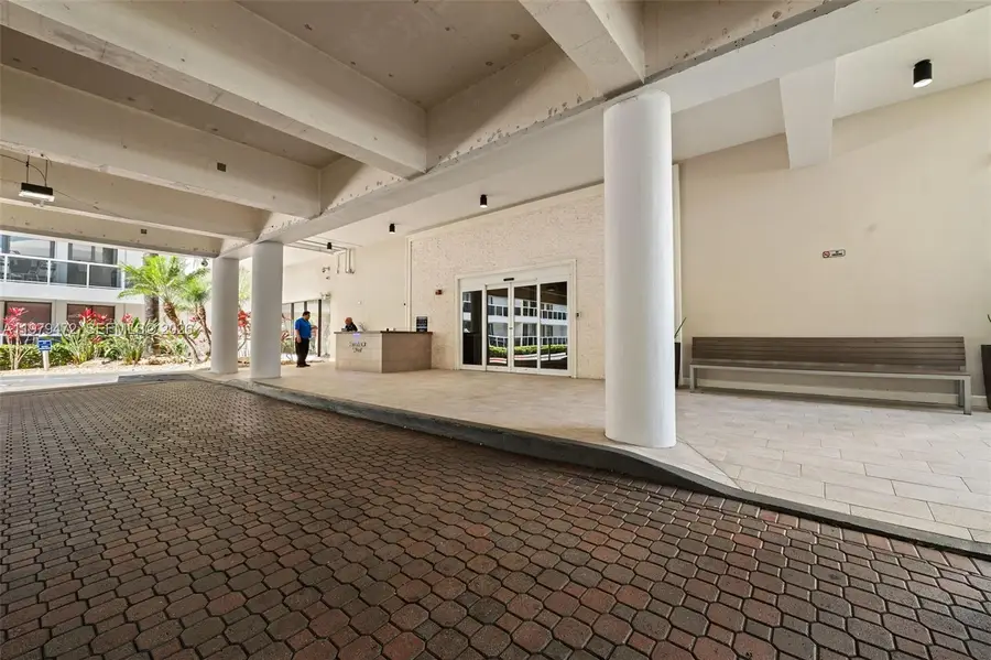 20505 E Country Club Dr #1231, Aventura, FL 33180 - #3