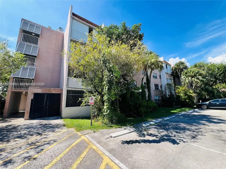 8405 NW 8th St #304, Miami, FL 33126 - #3