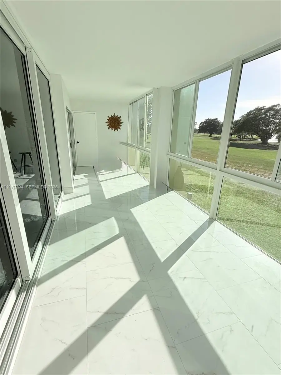 3661 Via Poinciana #206, Lake Worth, FL 33467 - #3