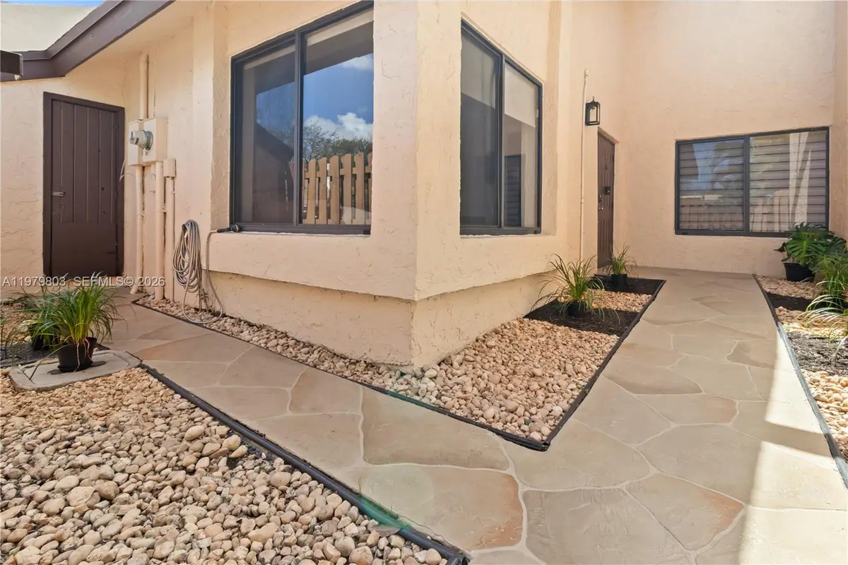 3812 NW 77th Ave, Davie, FL 33024 - #1