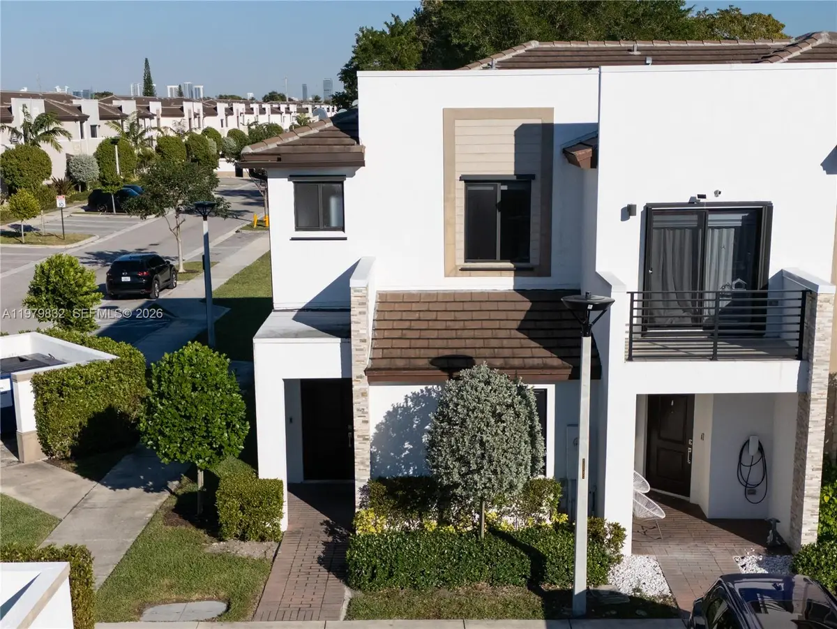 21089 NE 8th Ave, Miami, FL 33179 - #1