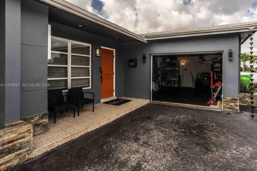 6680 NW 24th Pl, Sunrise, FL 33313 - #2