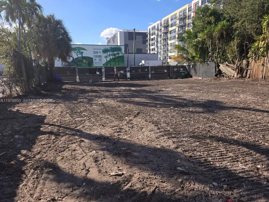 951 NW 37th Ave, Miami, FL 33125 - #3